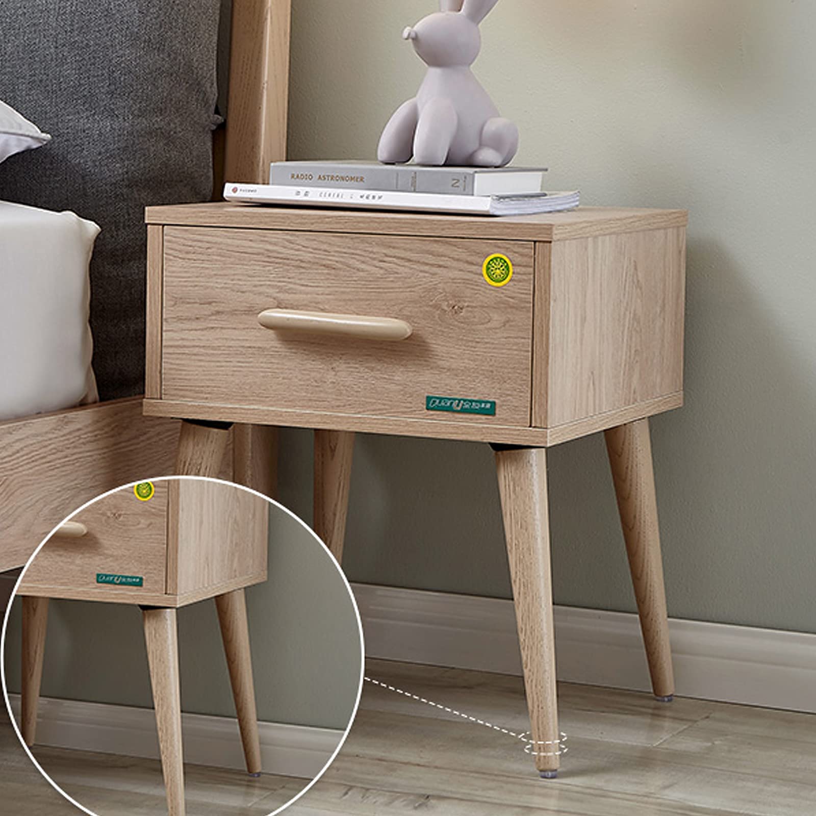 Amazon｜ヴィンテージ木製ベッドサイドテーブル、ハイレッグBBedside